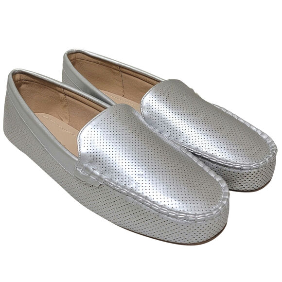 Journee Collection Women Halsey Slip On Perforated Loafers US 10W Silver - Picture 2 of 6